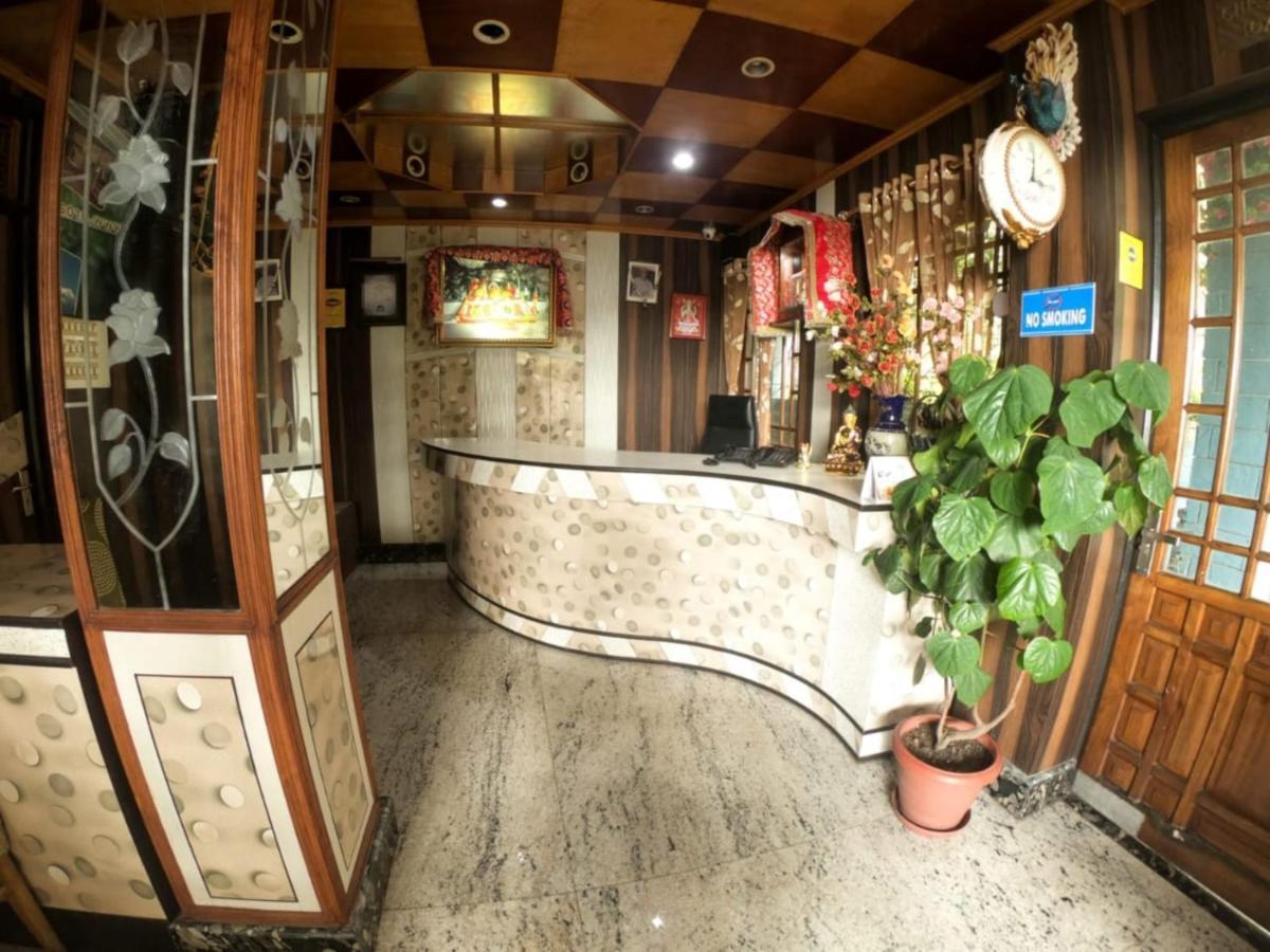 Grg Broadway Mall Road Darjeeling By Royal Collection Hotel Exteriér fotografie