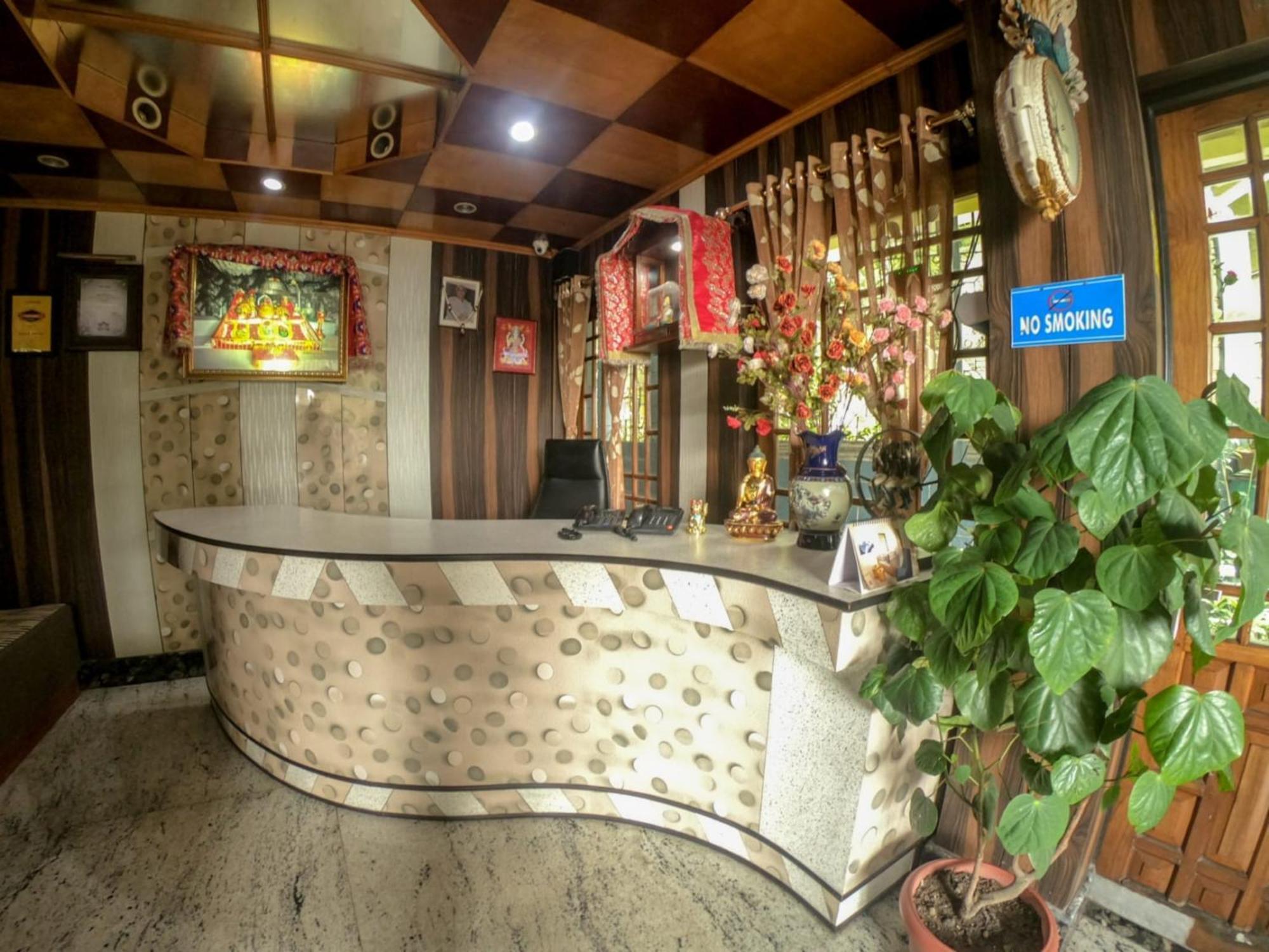 Grg Broadway Mall Road Darjeeling By Royal Collection Hotel Exteriér fotografie