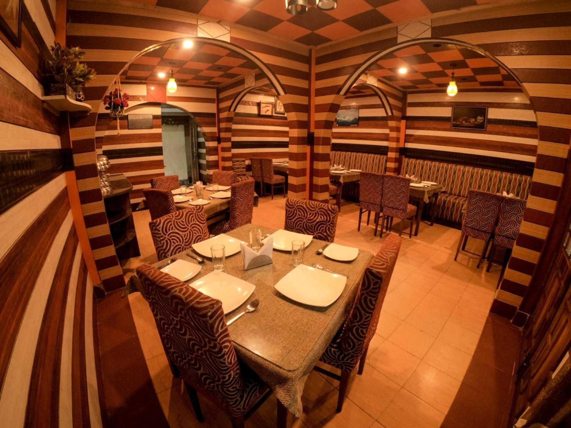 Grg Broadway Mall Road Darjeeling By Royal Collection Hotel Exteriér fotografie