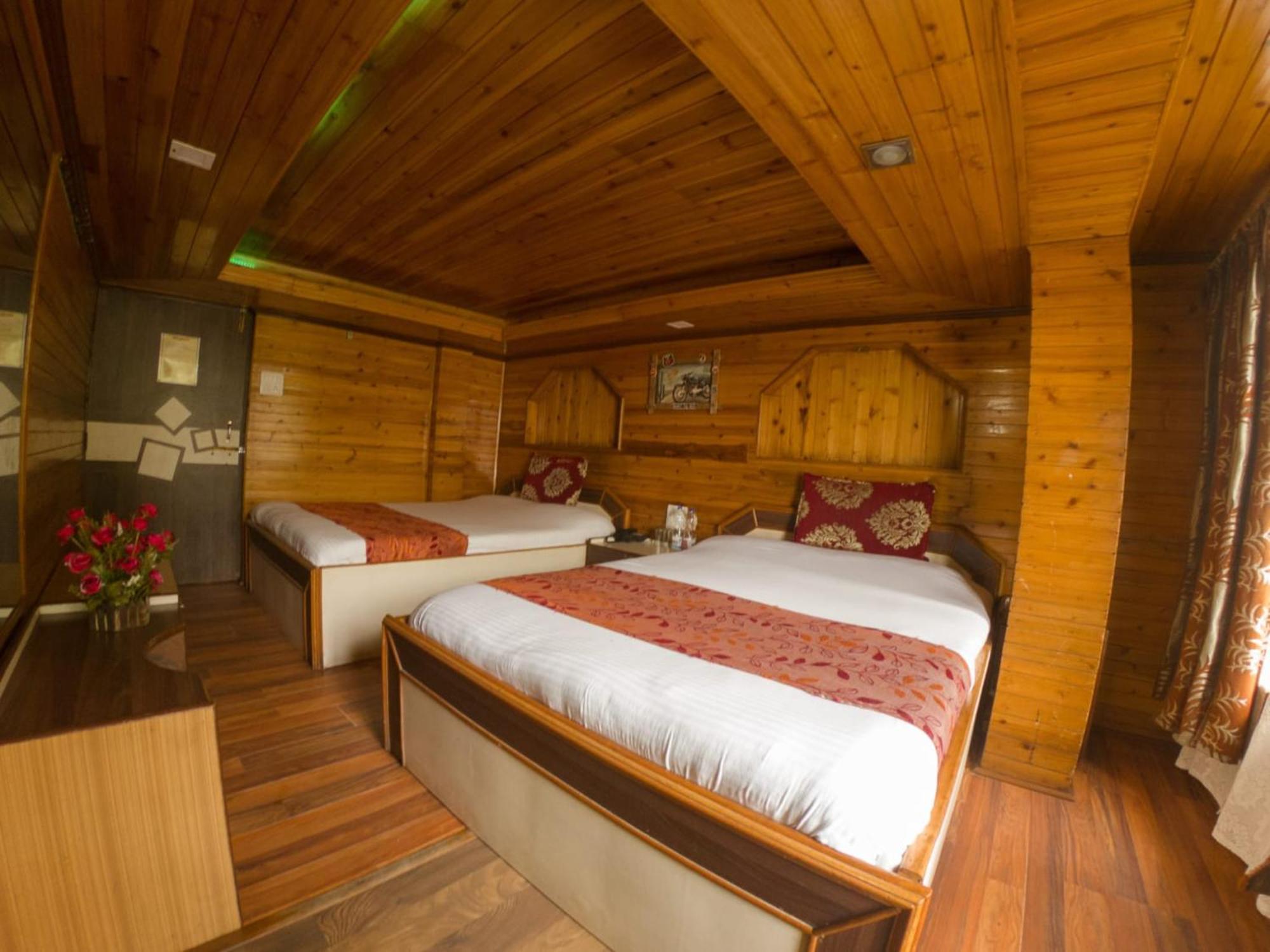Grg Broadway Mall Road Darjeeling By Royal Collection Hotel Exteriér fotografie